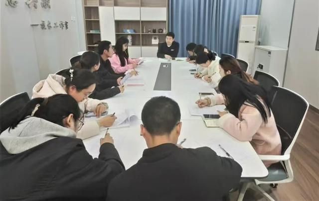 电竞竞猜app郑州管城区外国语牧歌小学：以特色体育课程绘牧歌教育华章(图4)