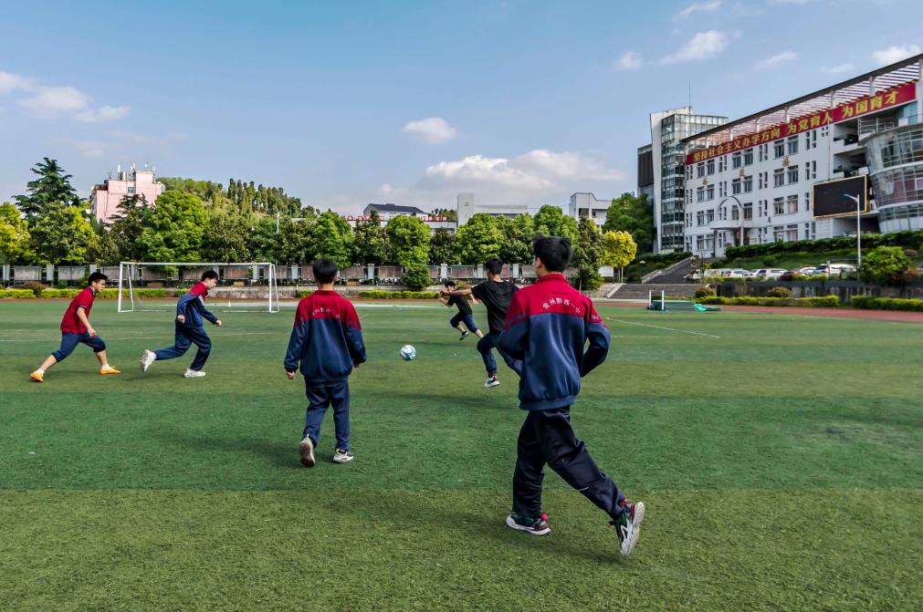 “每天一节体育课”太多了吗？为何设立刚电竞竞猜平台性规定？(图6)