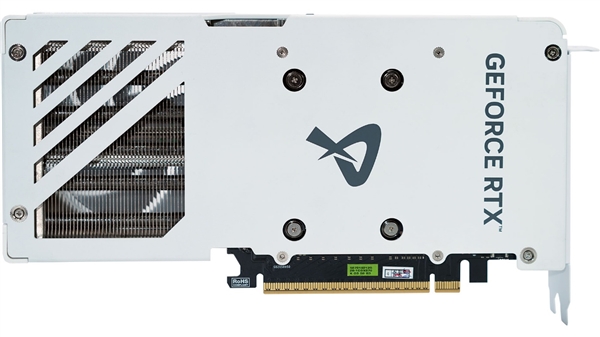 电竞竞猜打破常规 纯白涂鸦新时尚电竞叛客RTX 5070 X2W评测(图4)